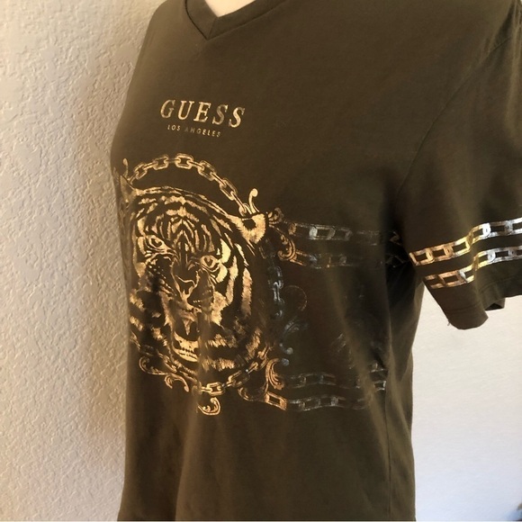 Guess Olive Green and Gold T-Shirt VTG - Picture 3 of 10